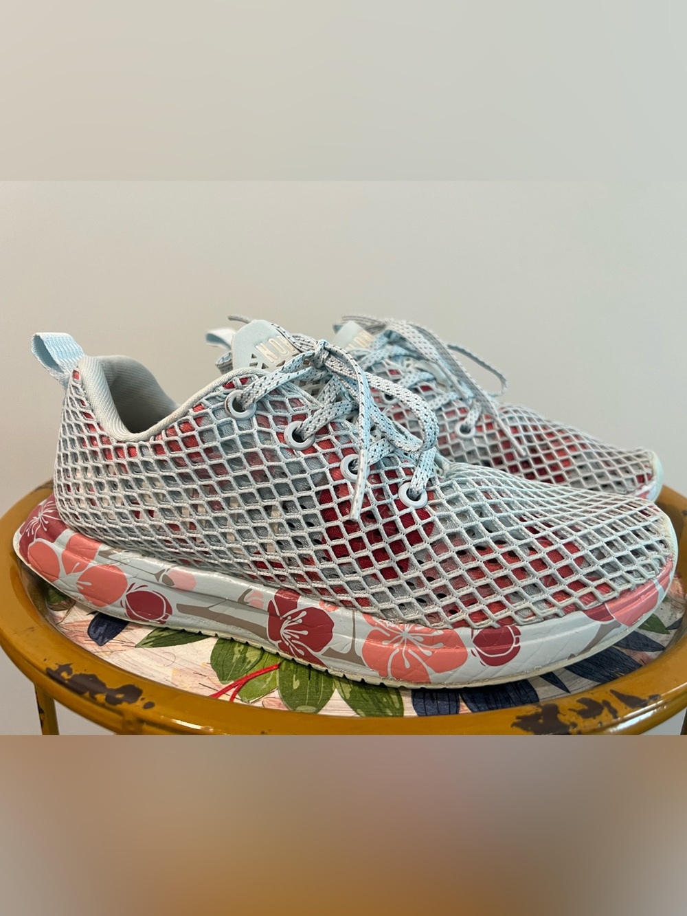 NOBULL Women's Floral Mesh Runner SKY CHERRY BLOSSOM NOBULL SZ 7